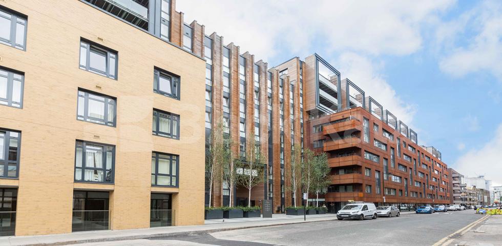 			NEW INSTRUCTION!, 2 Bedroom, 1 bath, 1 reception Apartment			 Wharf Road, ANGEL-OLD STREET